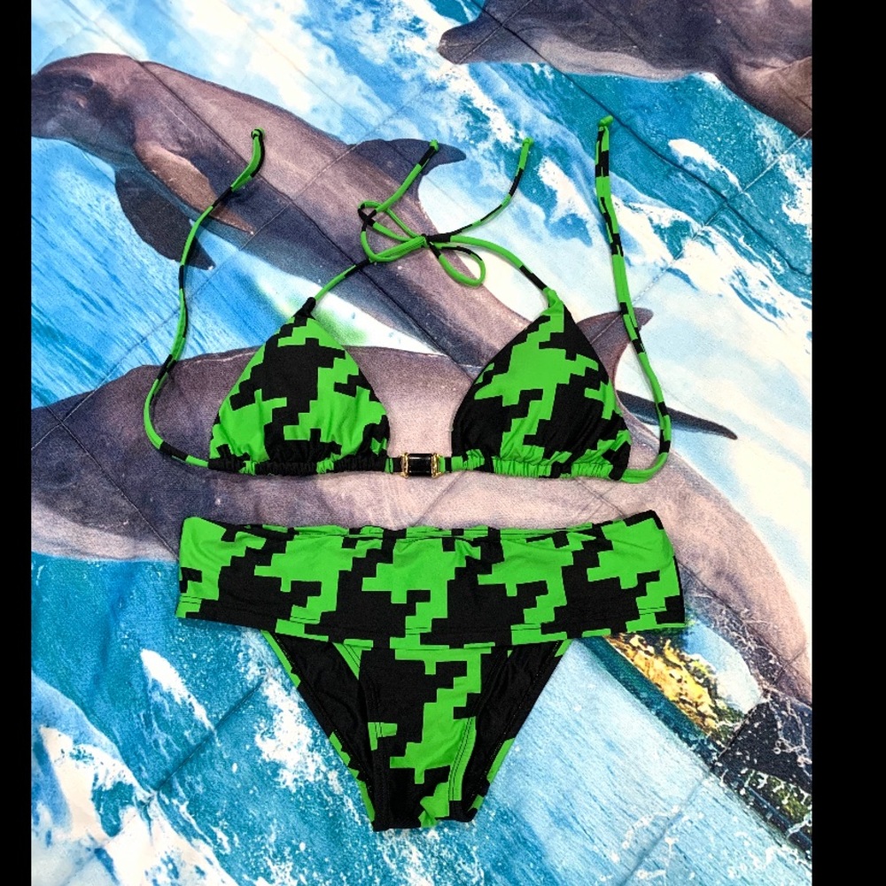 Aguaclara bikini, S